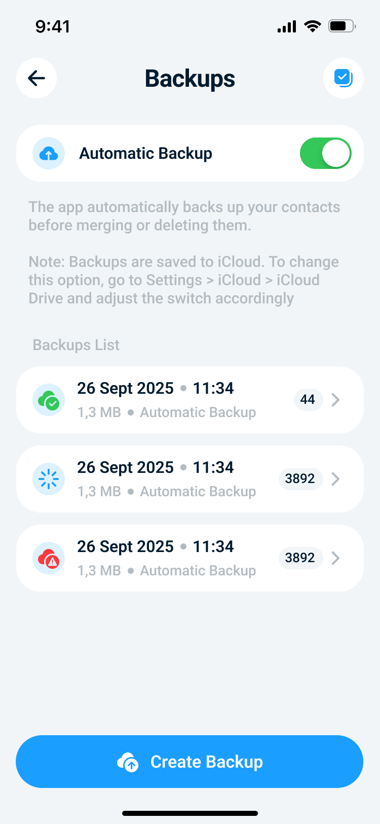 Cleaner Kit AI backups screen with automatic backup switch and a list of contact backups.